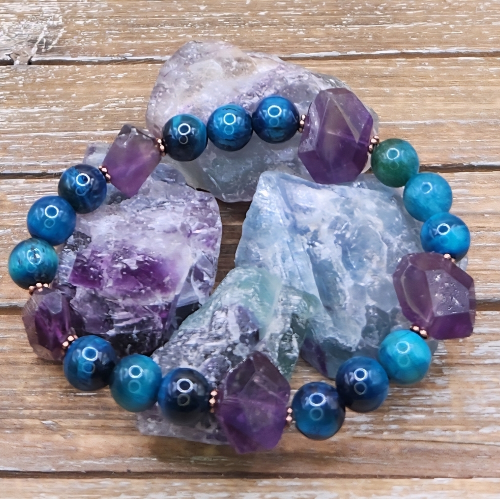Blue-Green Tigers Eye, Amethyst Nuggets and Copper Beaded Bracelet